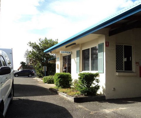 Palm Beach Mobile & Tourist Park - Palm Beach Accommodation 0