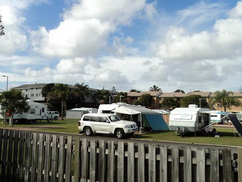 Palm Beach Mobile & Tourist Park - Palm Beach Accommodation 1