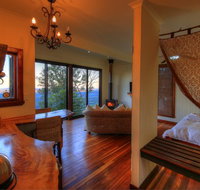 At Remingtons B  B - Palm Beach Accommodation