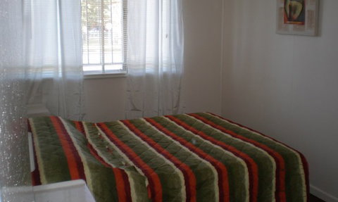 Dalby Homestyle Accommodation - Palm Beach Accommodation 3