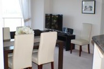 Admiralty Quays - Palm Beach Accommodation 4
