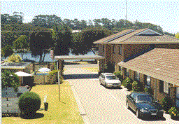 Hybiscus Lodge Motel & Holiday Apartments - Palm Beach Accommodation 0
