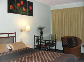 Raceways Motel - Palm Beach Accommodation 2