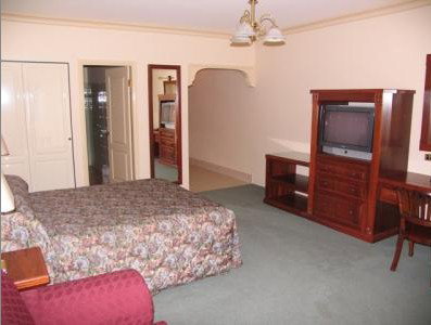 The Lawson Motor Inn - Palm Beach Accommodation 1