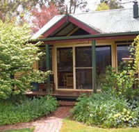 Willowlake Cottages - Palm Beach Accommodation