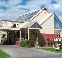 Riverboat Lodge Motor Inn - Palm Beach Accommodation
