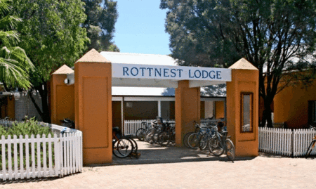 Rottnest Lodge - Palm Beach Accommodation