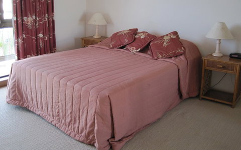 Beach Palms Holiday Apartments - Palm Beach Accommodation 3