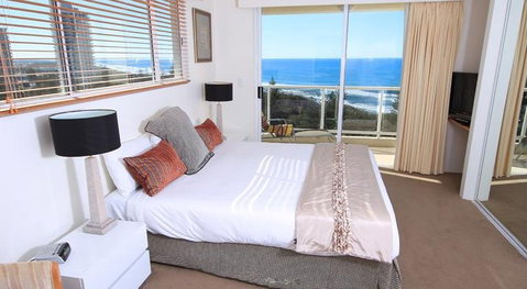 Xanadu Main Beach - Palm Beach Accommodation 2