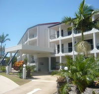 L'Amor Holiday Apartments - Palm Beach Accommodation