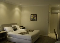 Lincoln Cottage Motor Inn - Palm Beach Accommodation 1