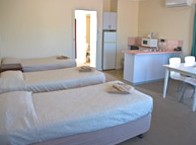 Lincoln Cottage Motor Inn - Palm Beach Accommodation 2