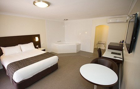 Country Comfort Premier Motel - Palm Beach Accommodation 3