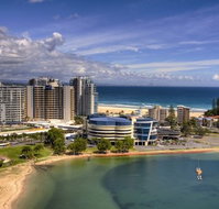 Outrigger Twin Towns Resort - Palm Beach Accommodation