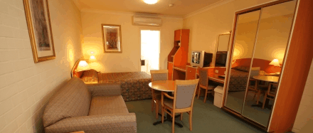 Best Western Coachman's Inn Motel - Palm Beach Accommodation 2