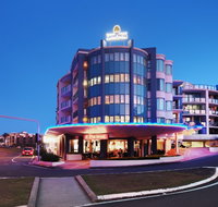 Grand Palais Beachside Resort - Palm Beach Accommodation
