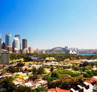 Holiday Inn Potts Point - Palm Beach Accommodation
