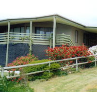 Currawong Holiday Home - Palm Beach Accommodation