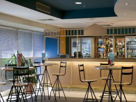 Hotel Ibis Brisbane - Palm Beach Accommodation 0