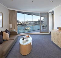 Quay Grand Suites Sydney - Palm Beach Accommodation