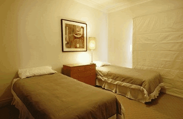 Macarthur Chambers - Palm Beach Accommodation 2