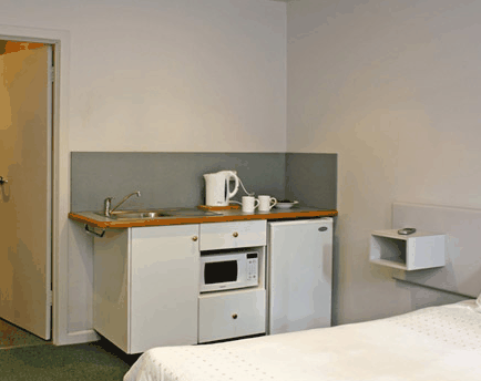 Leisure Inns Waterfront Lodge - Palm Beach Accommodation 3