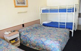Fox Glenn Motor Inn - Palm Beach Accommodation 3
