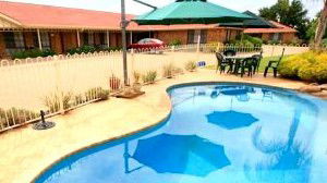 Best Western Ambassador Motor Inn - Palm Beach Accommodation 3