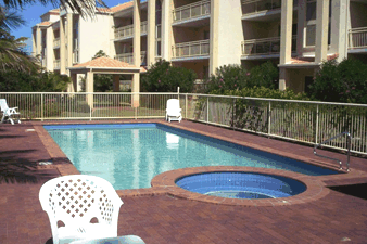 San Delles Apartments - Palm Beach Accommodation 1