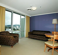 Waldorf Apartments Hotel Canberra - Palm Beach Accommodation