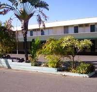 Ambassador Motel - Palm Beach Accommodation