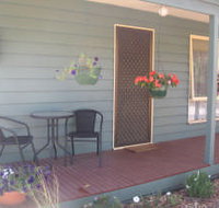Waterfall Cottage - Palm Beach Accommodation