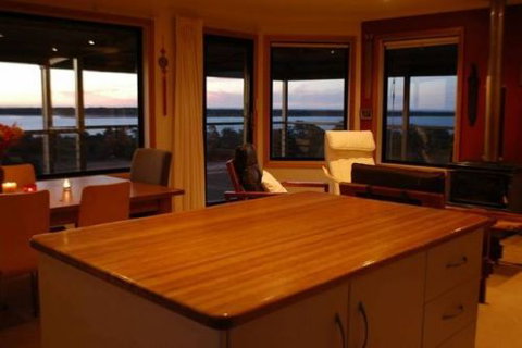 Southern Ocean Lookout - Palm Beach Accommodation 1
