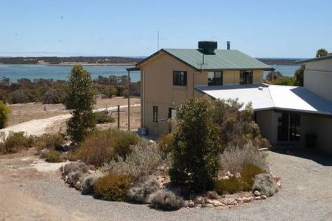 Southern Ocean Lookout - Palm Beach Accommodation 2