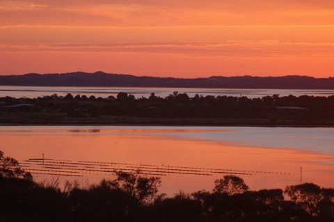 Southern Ocean Lookout - Palm Beach Accommodation 6