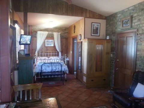 Eagle Foundry B & B - Palm Beach Accommodation 4