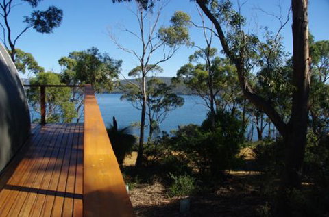 Three Trees Retreat - Palm Beach Accommodation 6