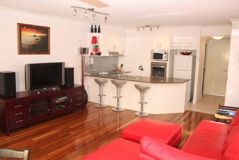 Currumbin Sands Holiday Apartments - Palm Beach Accommodation 1