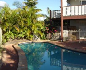 Apartment 2 Mullumbimbi Street Accommodation - Palm Beach Accommodation 1