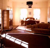 Old Parkes Convent - Palm Beach Accommodation