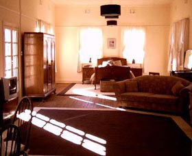 Old Parkes Convent - Palm Beach Accommodation 0