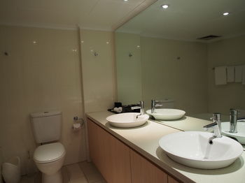 The York By Swiss-Belhotel International - Palm Beach Accommodation 19