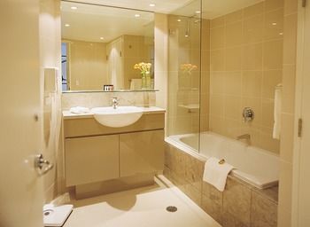 World Square NSW Palm Beach Accommodation