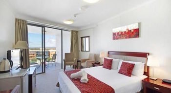 OVR Caloundra - Palm Beach Accommodation 6