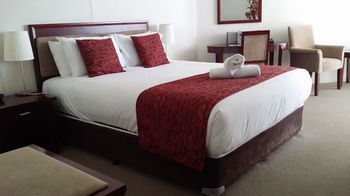 OVR Caloundra - Palm Beach Accommodation 7