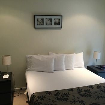 Eltham Gateway Hotel - Palm Beach Accommodation 15