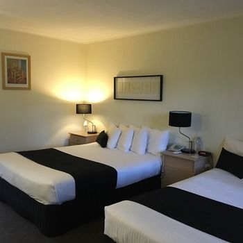 Eltham Gateway Hotel - Palm Beach Accommodation 28