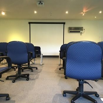 Eltham Gateway Hotel - Palm Beach Accommodation 41