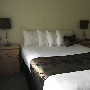 Eltham Gateway Hotel - Palm Beach Accommodation 45