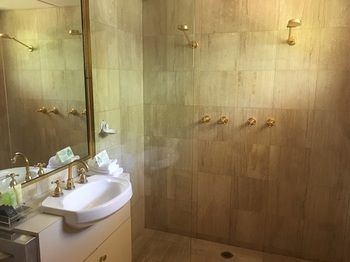 Eltham Gateway Hotel - Palm Beach Accommodation 49